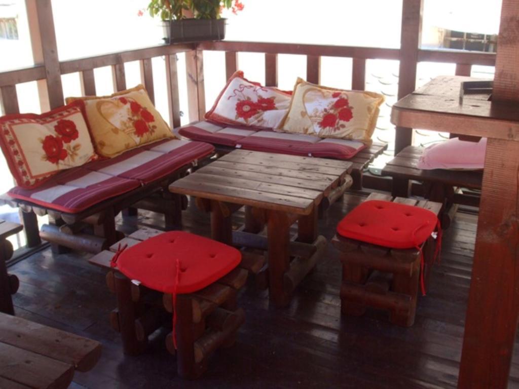 Rooms Milin Lagum Irig Exterior foto