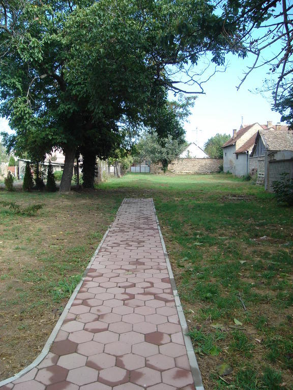 Rooms Milin Lagum Irig Exterior foto